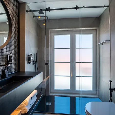 Hotel Ferraria Xvi Flh 4*