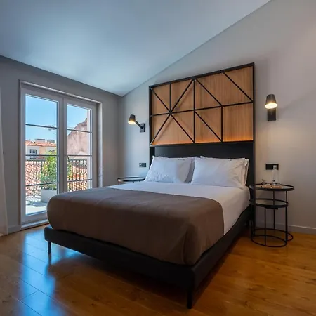 Hotel Ferraria Xvi Flh 4*